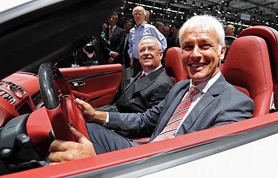 Маттиас Мюллер (справа)