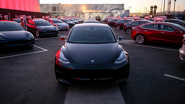 Tesla бьет рекорды продаж в Европе: BMW и Mercedes унижены и растоптаны