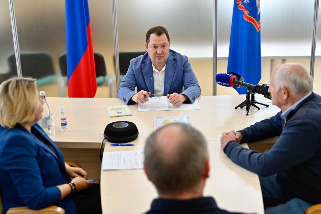 Глава региона Максим Егоров провёл еженедельный приём граждан