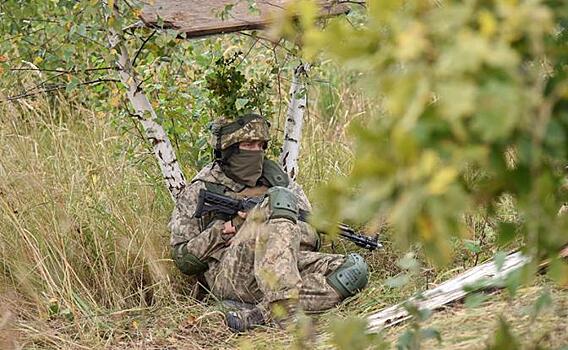 От Джеймсов Бондов из Ми6 на Украине не протолкнуться. Чем заняты британские спецы?