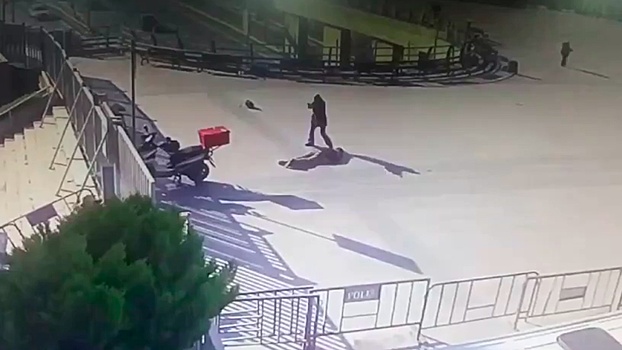 Шесть человек получили ранения в результате перестрелки у здания суда в Стамбуле