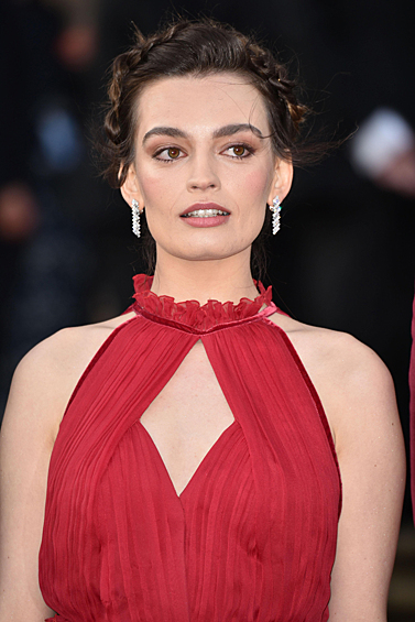 Будущая актриса подрабатывала переводчиком с французского языка и даже была няней, прежде чем получила свою первую звездную роль.