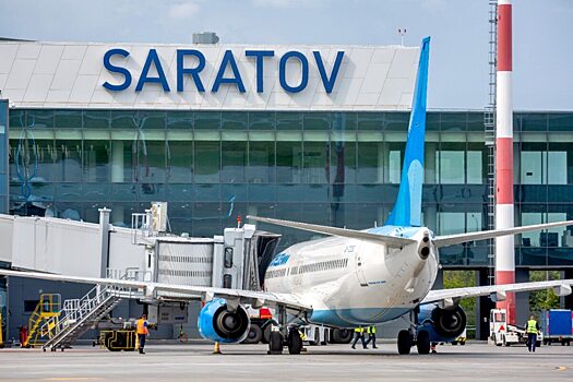 Самолет из Саратова в Москву задержали на 6 часов из-за атак украинских БПЛА