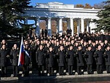 Фрегат "Адмирал Макаров" вернулся в Севастополь из Средиземного моря