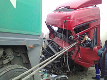 На трассе М-5 «Урал» столкнулись четыре большегруза, есть пострадавший