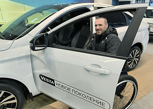 Новосибирский Соцфонд купил 24 автомобиля для жертв производственных травм