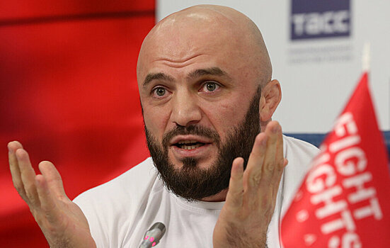 Боец MMA Исмаилов – о кричалке «Русские, вперед!» на поединке Папин – Асбаров: «Звучит как разделение»