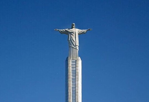 Вместо «Паниковского» — статуя Христа: жители Самары подготовили мем к приезду бразильцев
