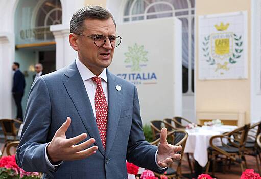 На Украине раскритиковали слова Кулебы о проживающих за границей военнообязанных