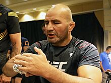 Хилл единогласным решением судей одолел Тейшейру и стал чемпионом UFC в полутяжёлом весе