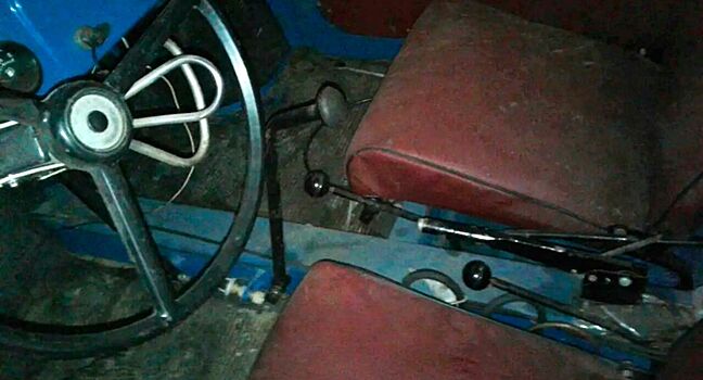 Новую мотоколяску СМЗ С-3Д, которую 26 лет хранили в гараже, продают за 300 тыс. руб