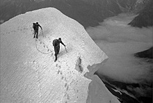 Смерть на «сковородке»: как в 1990 году на пике Ленина погибло 43 альпиниста