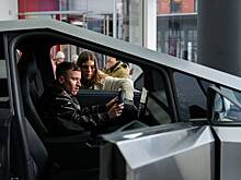 Продажи Tesla упали до минимума за три года