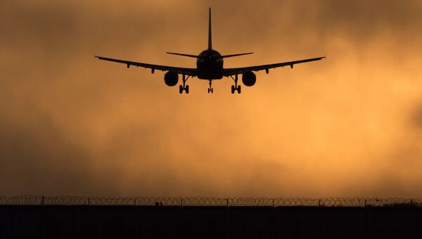 Самолет экстренно сел в Самарканде из-за беременной пассажирки и драки «сына губернатора»
