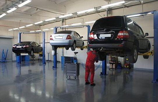 Можно ли отремонтировать автомобиль на обычном СТО и сохранить гарантию официального дилера?