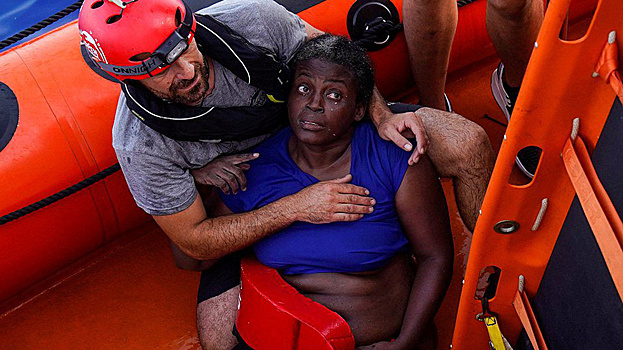 Найдена беженка, которая неделю плавала рядом с трупами
