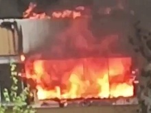 "Огонь отрезал детей": в Москве произошел крупный пожар в жилом доме