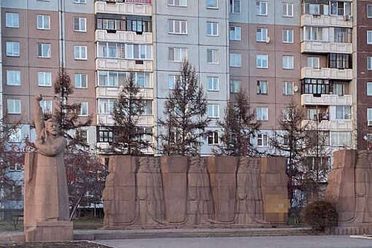 Депутат Сендеровский: мемориал к 350-летию Красноярска пострадал от вандалов