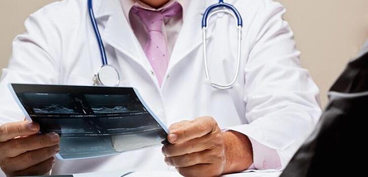 Онколог института им. Герцена зарабатывал миллионы на больных