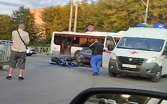 В Рязани сбили мотоциклиста на перекрестке в Канищеве