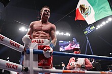 Мексиканец Сауль Альварес объединил три титула чемпиона мира