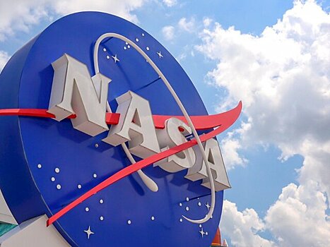 Daily Mail: NASA планирует построить на Луне деревню с условиями для жизни людей