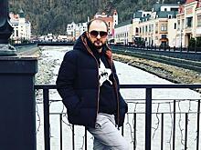 «Космонавт приземлился»: Демис Карибидис показал фотографии с горнолыжного курорта
