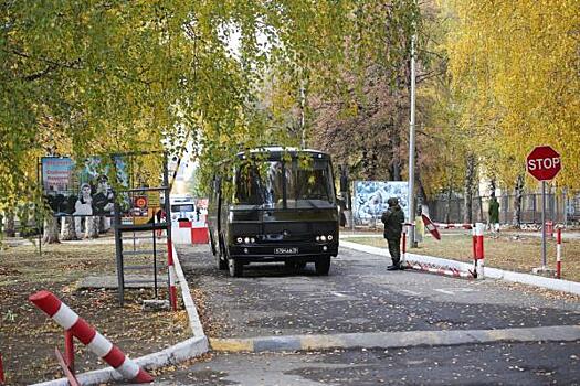 Мобилизованных со Среднего Урала начали отправлять в Луганск