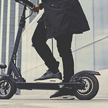 Бюджетный электросамокат, который даст фору многим дорогим