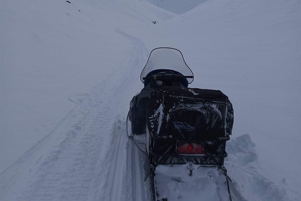 В Коми продолжают поиски попавших под сход снежной лавины туристов