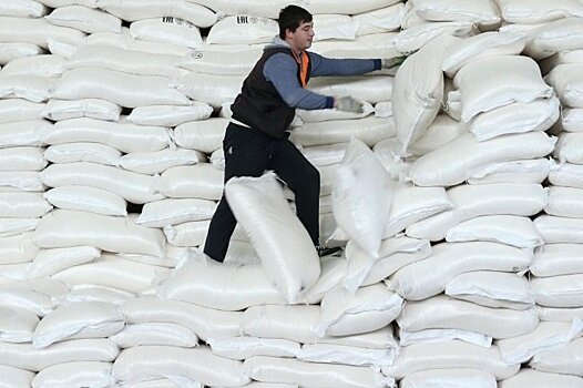 Слесаря сергачского завода завалило мешками с сахаром