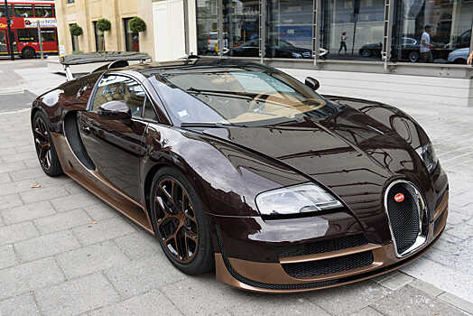 Владельцу Bugatti начислили рекордный транспортный налог