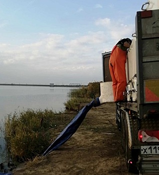 Более 20 тысяч мальков толстолобика выпустили в реку Маныч