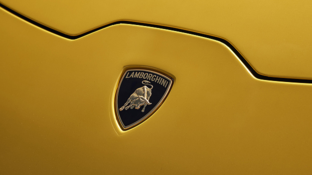 Lamborghini назвала причину отказа от двигателя V10