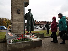 В Тверской области открыли скульптуру "Солдат, вернувшийся с войны"