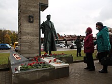 В Тверской области открыли скульптуру "Солдат, вернувшийся с войны"