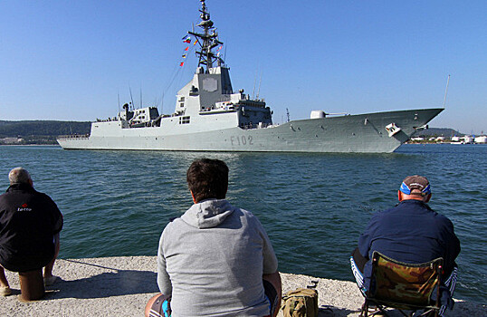 Обзор зарубежных СМИ: Зачем НАТО укрепляется в Черном море