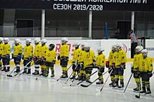 В Оренбурге стартовал хоккейный турнир на Кубок Владимира Шаманова