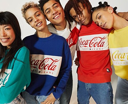 Tommy Hilfiger выпустили совместную коллекцию с Coca-Cola