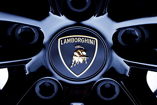 Lamborghini выпустит суперкары на электротопливе