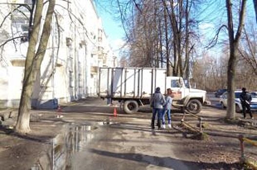 В Ярославле на улице Спартаковской грузовик сбил велосипедиста