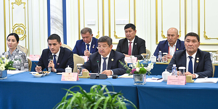 Акылбек Жапаров: Кыргызстан заинтересован в китайских инвестициях