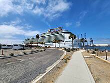 Cотни пассажиров заразились неизвестной болезнью на роскошном круизе