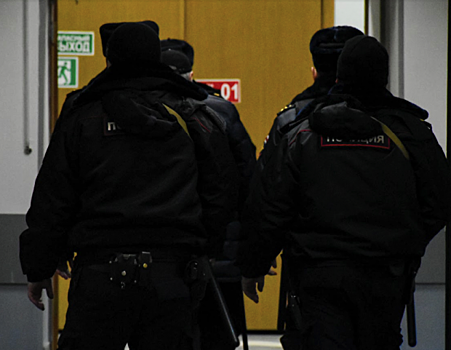 На западе Москвы полиция спасла суицидника