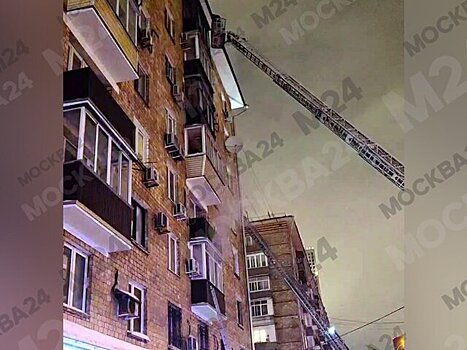 Жильцов дома в Москве после пожара разместили в центре московского долголетия