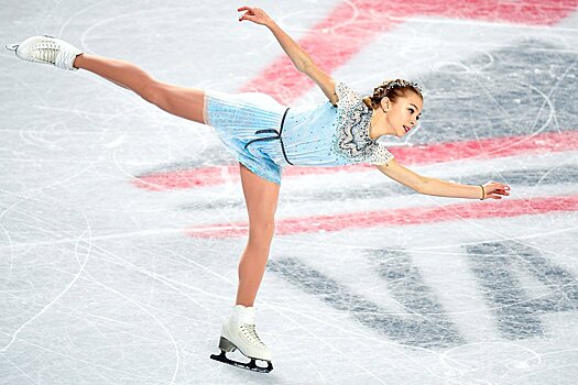 Курьёзный провал российской фигуристки Канышевой, видео — что произошло, три падения в танцах на льду, реакция партнёра