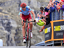 Закарин выиграл 13-й этап «Джиро д’Италия»