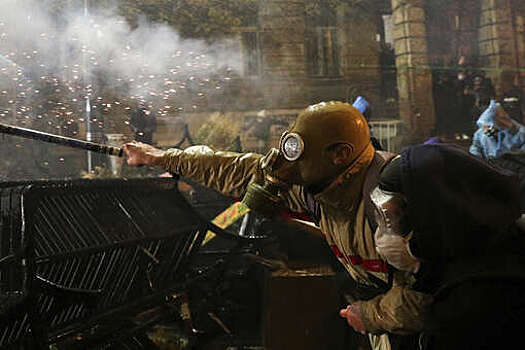 Ландсбергис: Прибалтика введет санкции против подавляющих протесты в Грузии