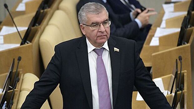 Депутат Госдумы Игорь Сапко заболел коронавирусом