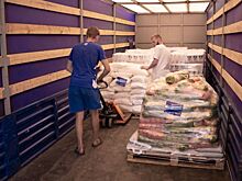 Добровольцы «Единой России» раздали 15 тысяч продовольственных пакетов в Херсонской области